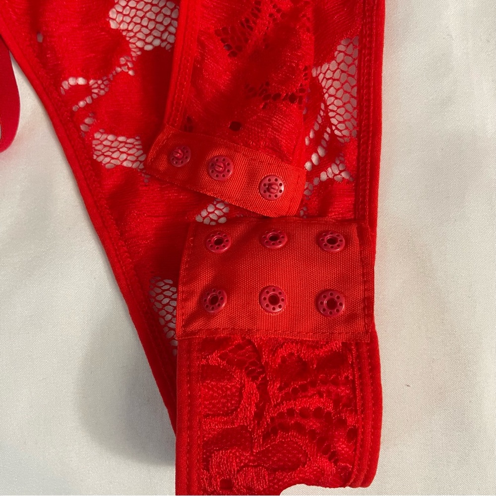 Red lace crisscross removable pads teddy bodysuit - Picture 11 of 11